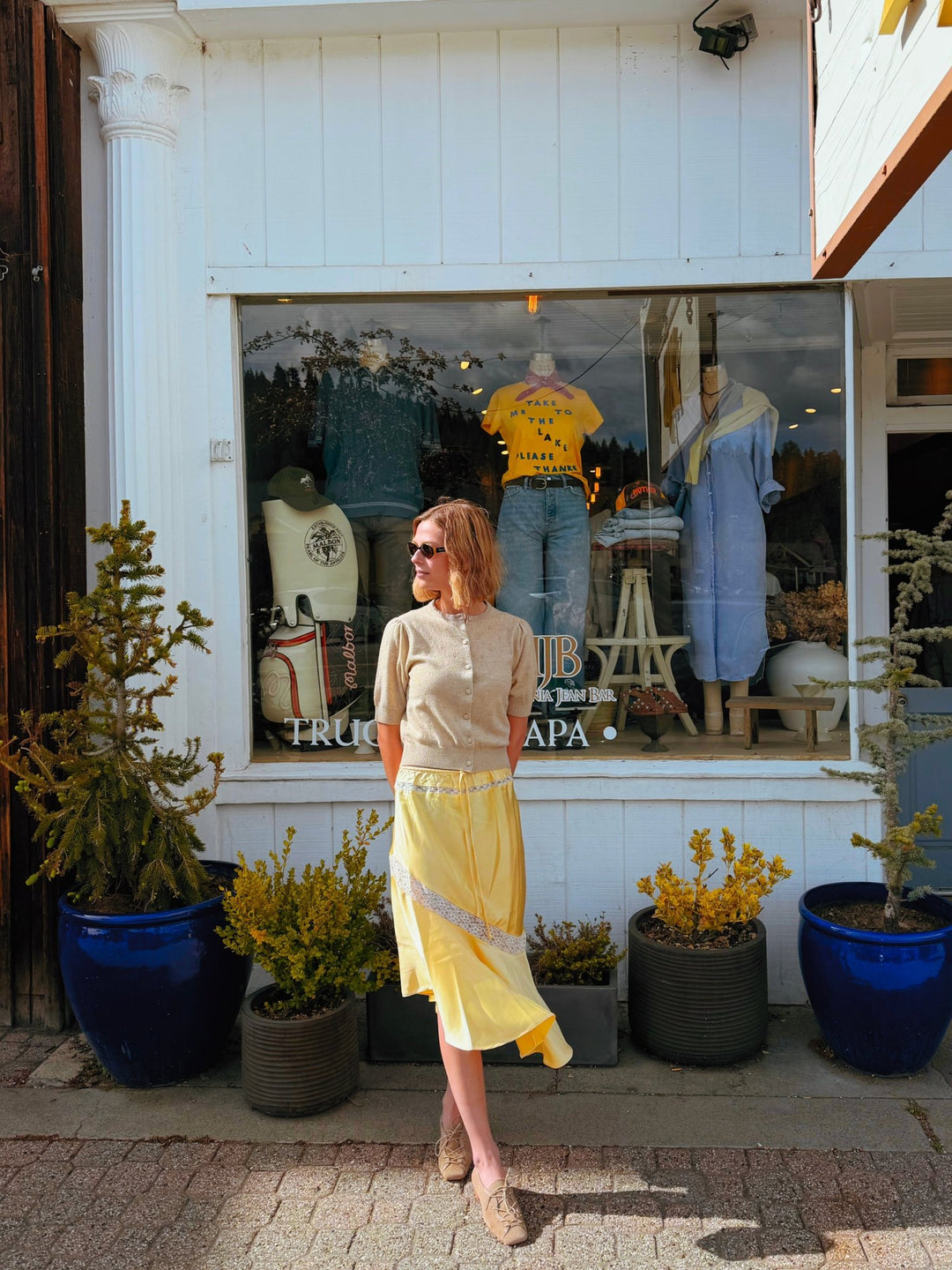 SHORTS & SKIRTS - Kalifornia Jean Bar