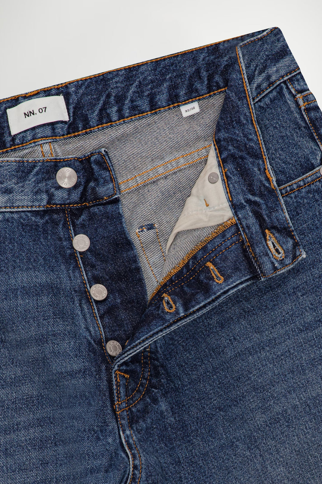 NN. 07 - Sonny Straight Leg Jean in Stonewashed 204