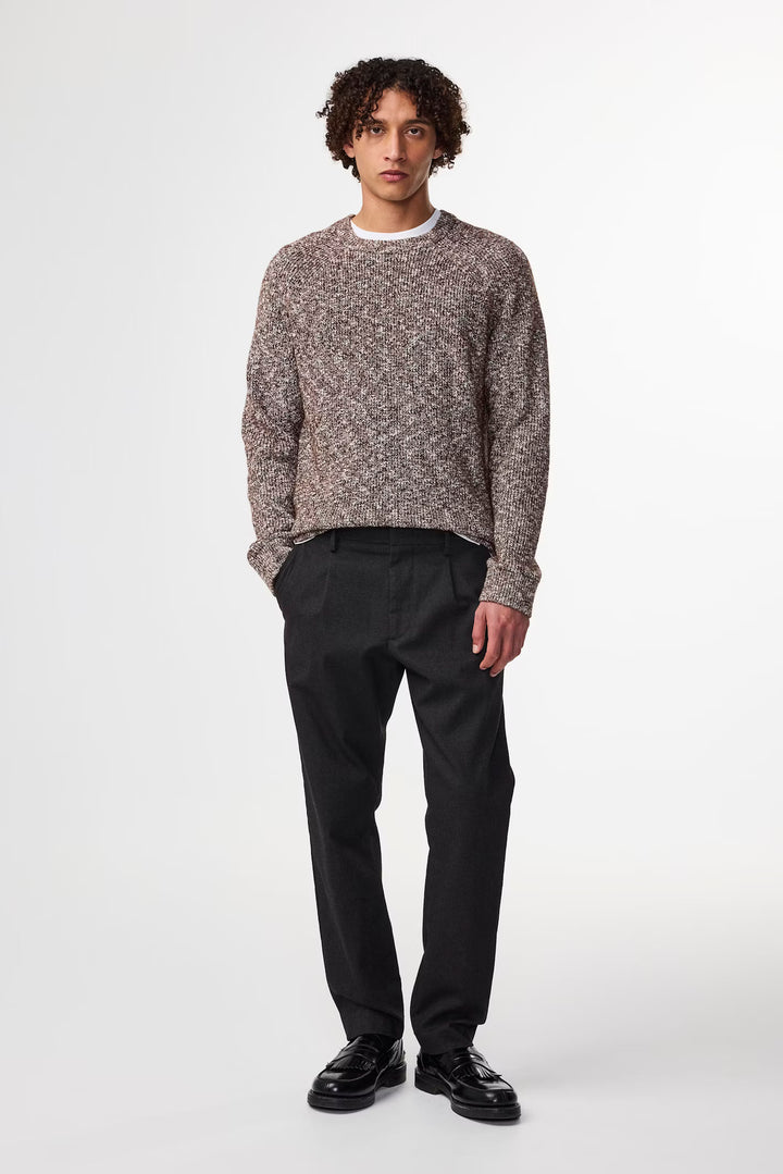 NN. 07 - Jacobo Boucle Sweater in Demitasse