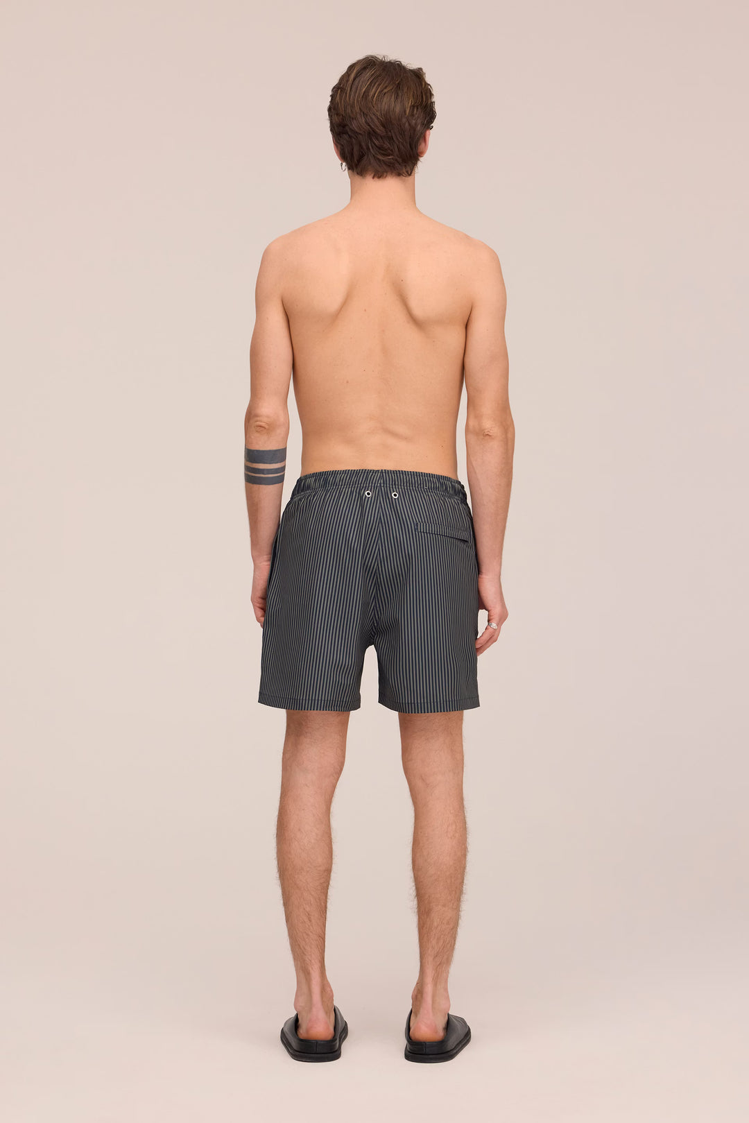 NN. 07 - Holiday Shorts in Capers Stripe