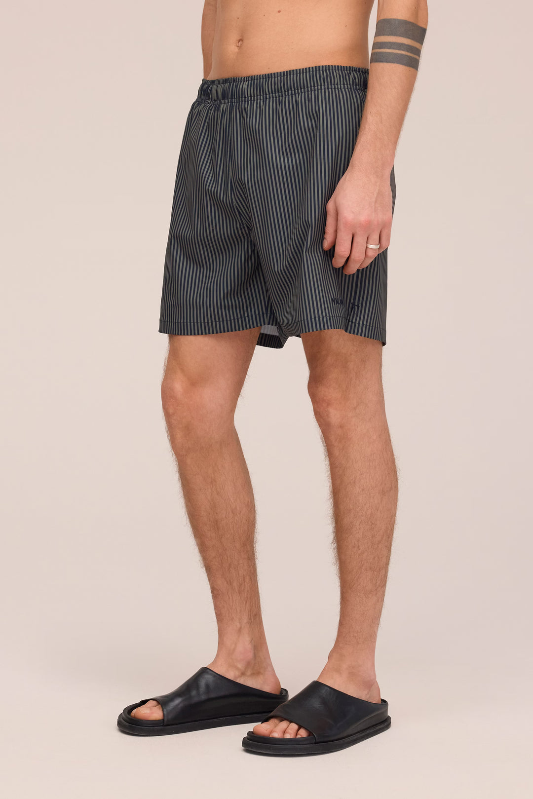 NN. 07 - Holiday Shorts in Capers Stripe