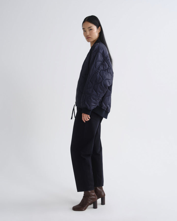Agolde Isla Quilted Jacket in Ink profile