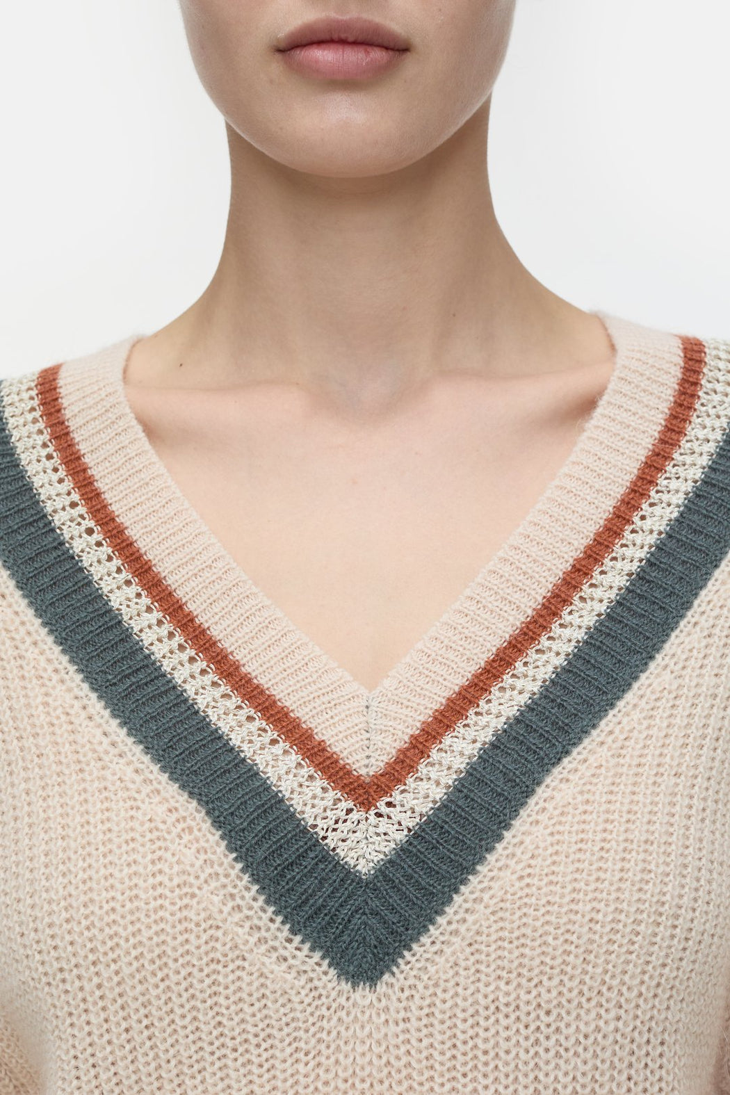 Closed - Deep V Neck Alpaca Jumper in Albicocca