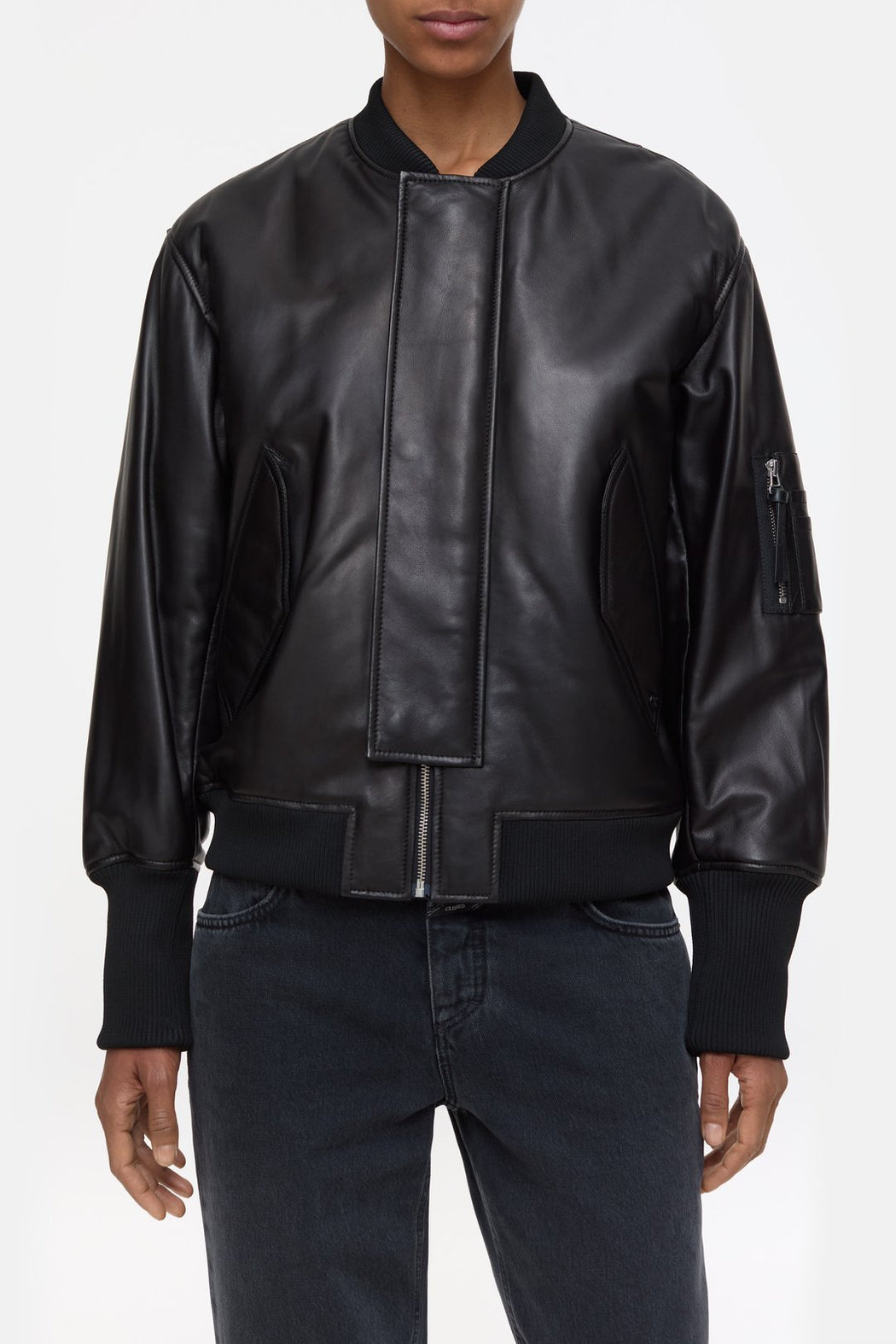 Closed - Classic Leather Bomber Jacket in Black