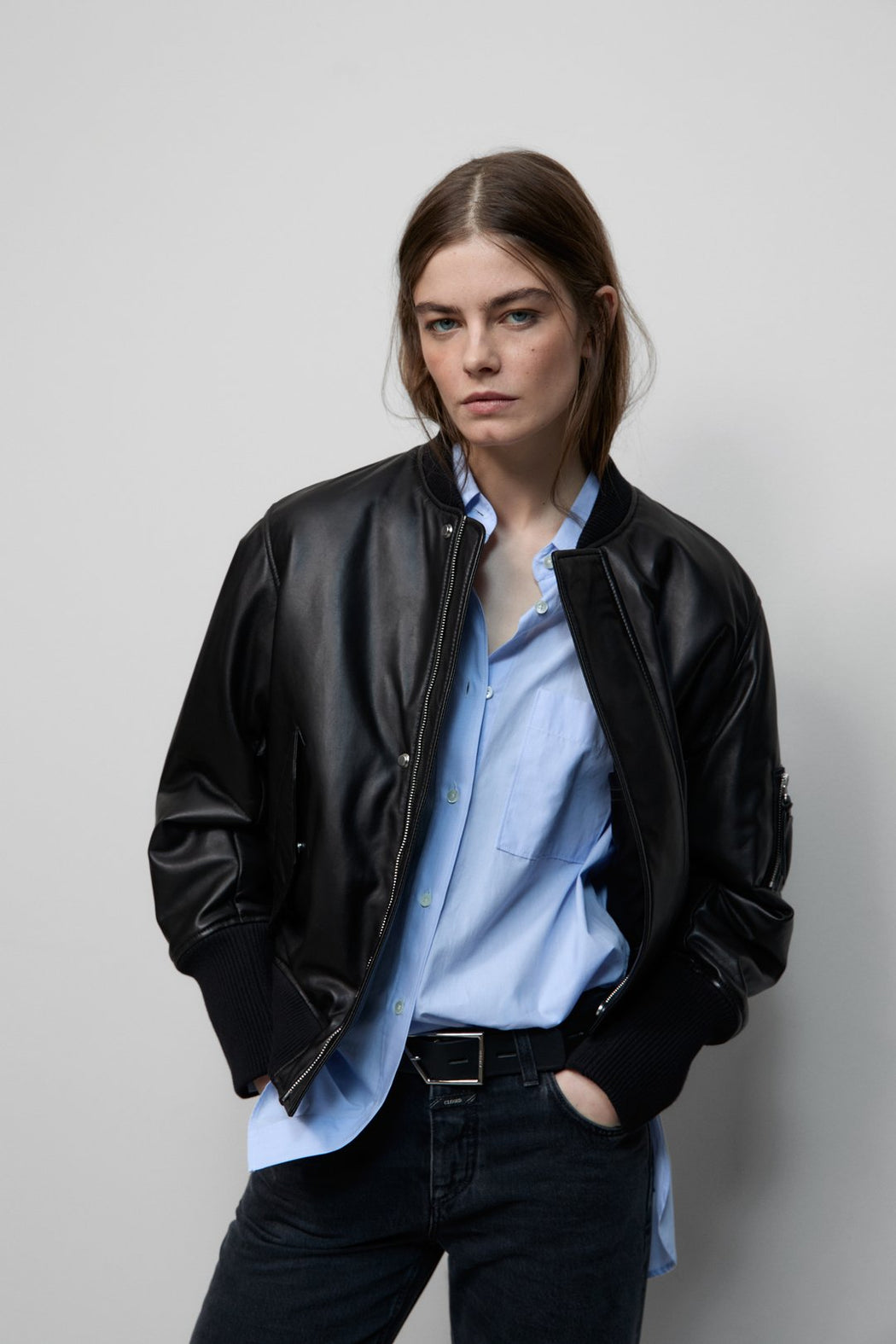 Closed - Classic Leather Bomber Jacket in Black