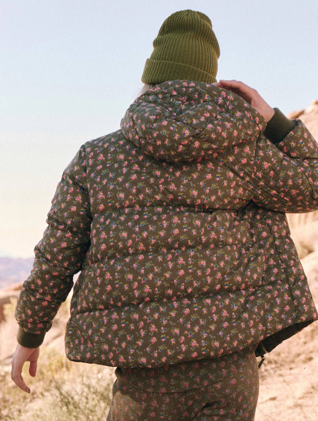 The Great - The Down Polar Puffer in Cypress Floral