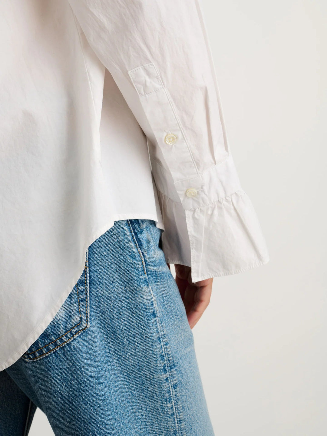 Alex Mill - Easy Ruffle Shirt in White - Kalifornia Jean Bar