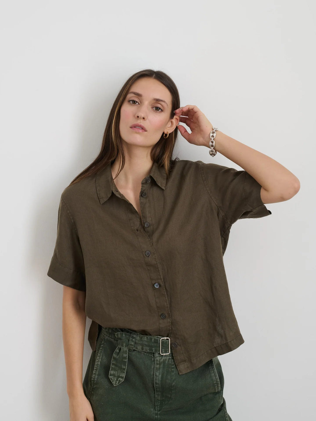 Alex Mill - Maddie Linen Shirt in Deep Moss - Kalifornia Jean Bar
