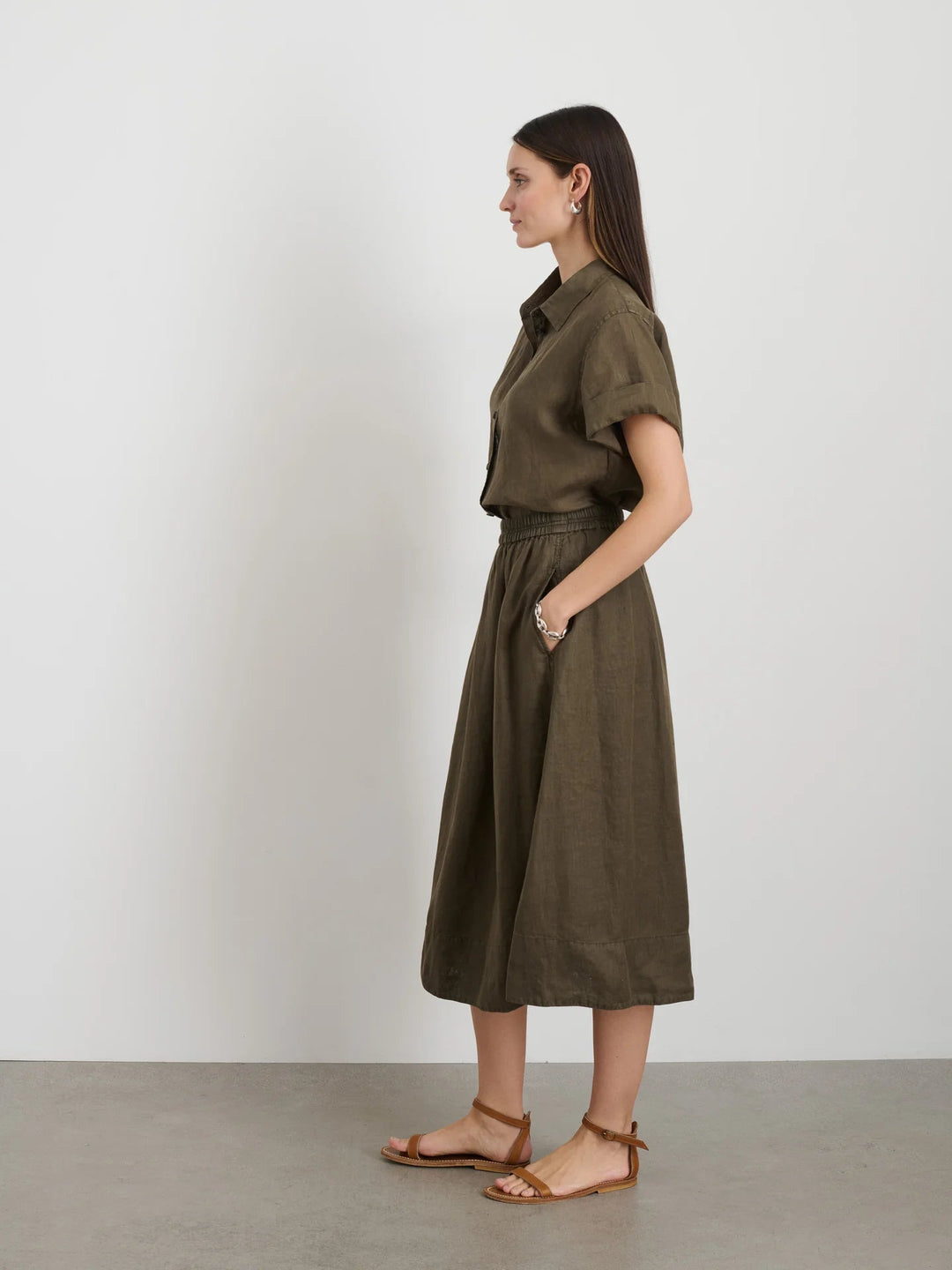 Alex Mill - Maddie Linen Skirt in Deep Moss - Kalifornia Jean Bar
