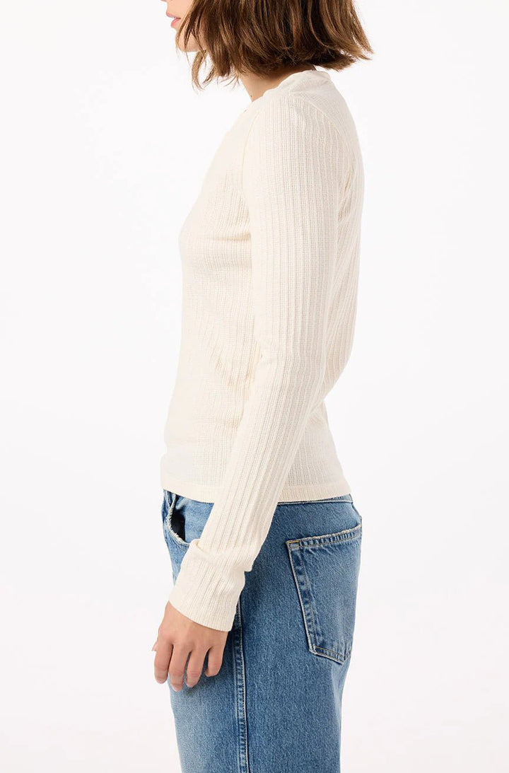 AMO - Bone Dearest Henley - Kalifornia Jean Bar