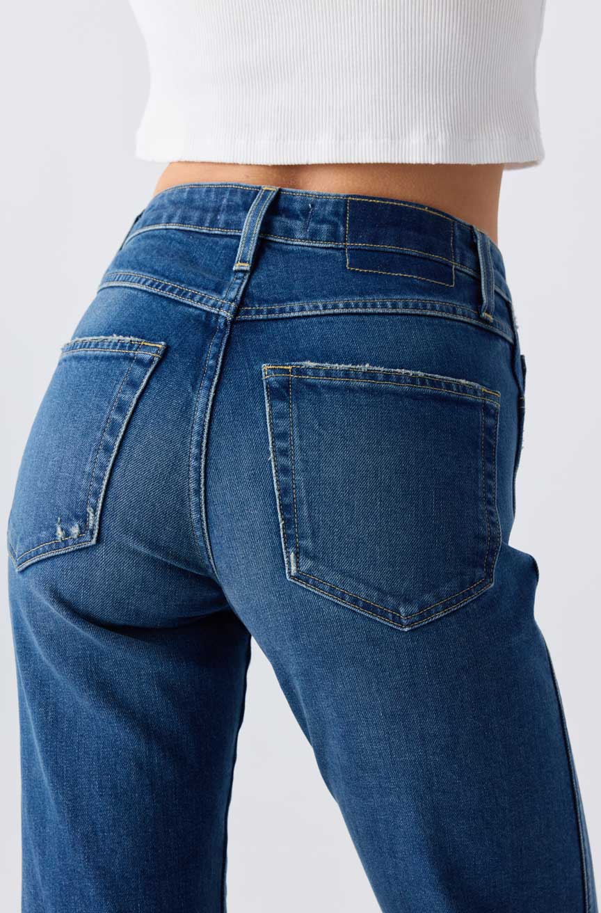 Amo - Rosa Flare Jean in Lush - Kalifornia Jean Bar