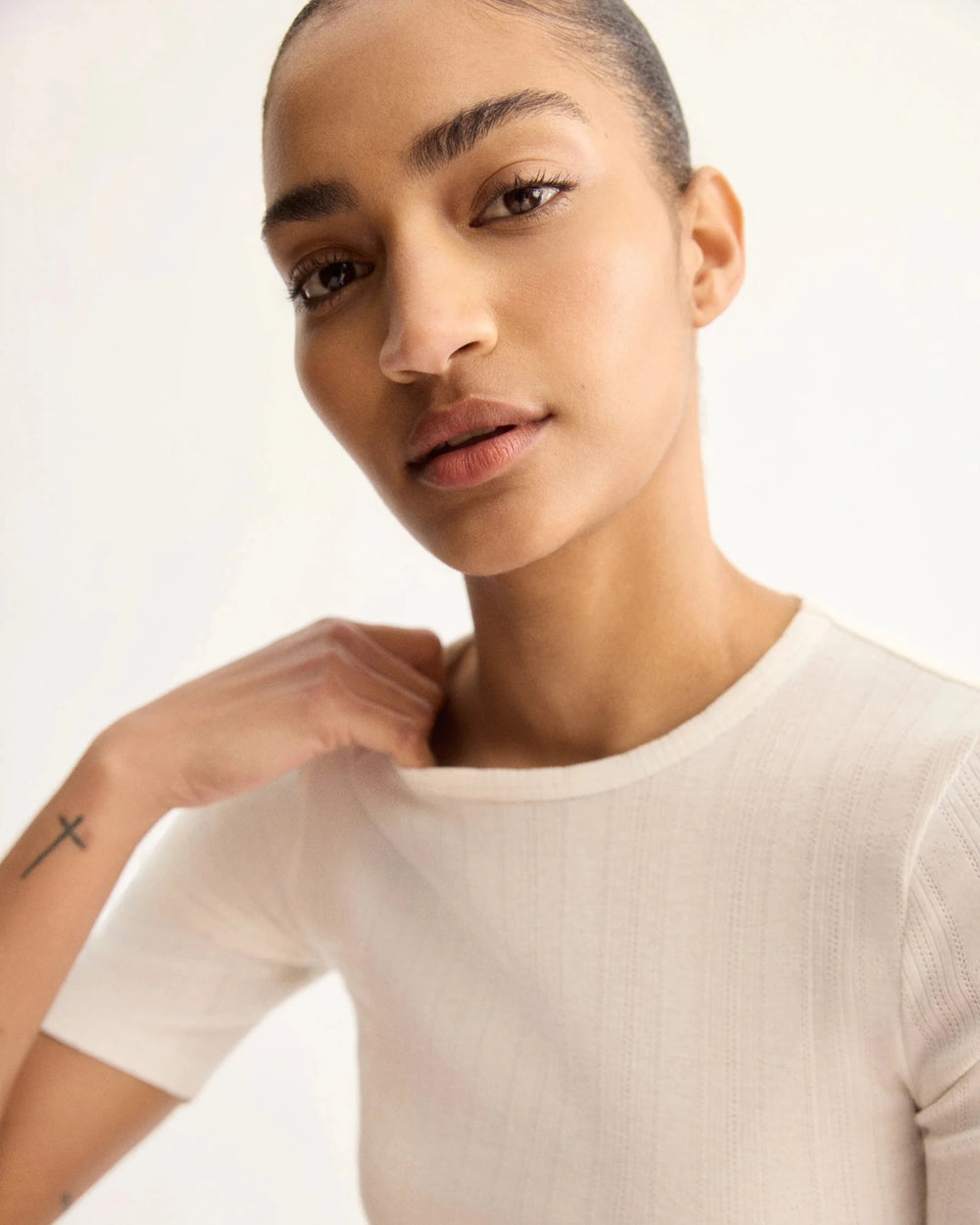 Arlo Mott - Quincy Slim Fit Tee in White - Kalifornia Jean Bar