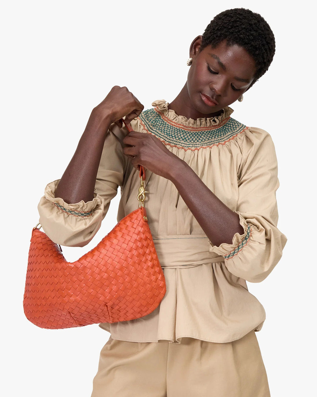 Clare V. - Moyen Messenger Woven in Saltillo - Kalifornia Jean Bar