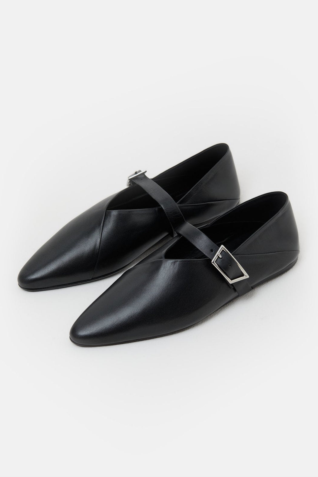 Closed - Leather Ballerina Shoe in Black - Kalifornia Jean BarClosed - Leather Ballerina Shoe in Black