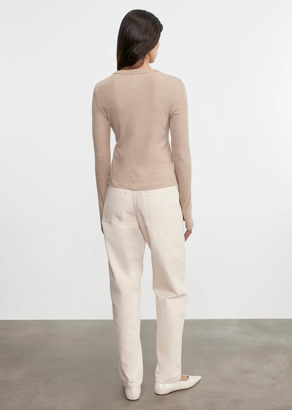 Enza Costa TS - Khaki Cashmere New Classic L/S Crew - Kalifornia Jean Bar