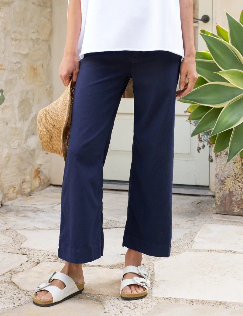 Frank & Eileen - Wexford Trouser in Navy - Kalifornia Jean Bar