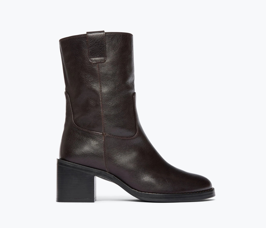 Freda Salvador - Nan Redwood Buffalo Boot - Kalifornia Jean Bar