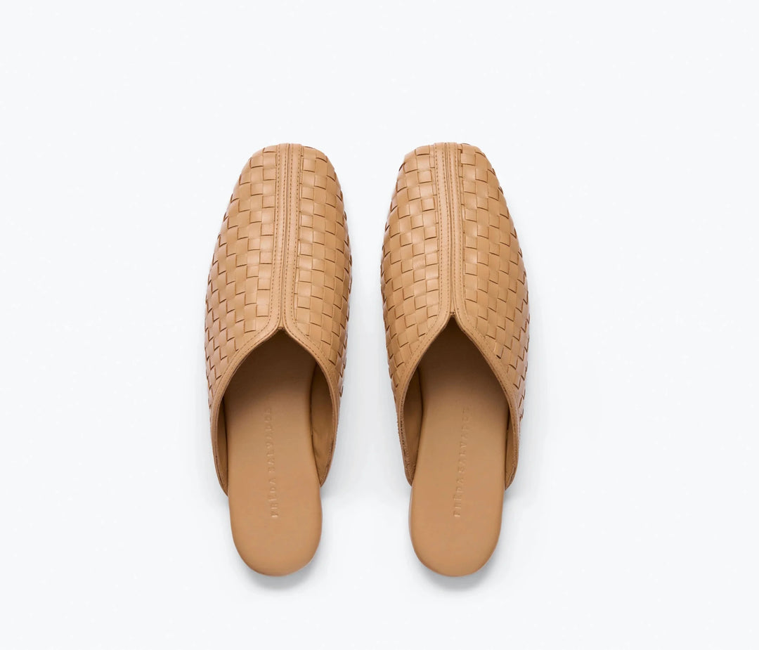 Freda Salvador - Saanvi Cognac Woven Slide - Kalifornia Jean Bar