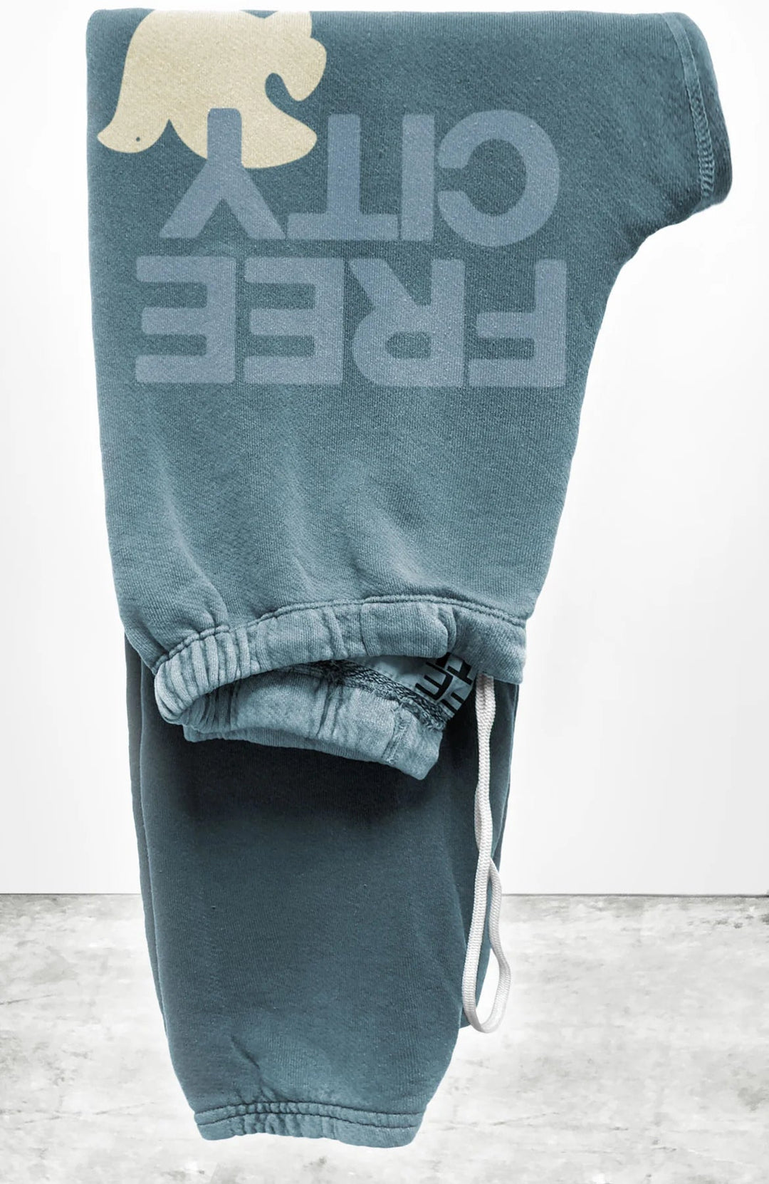 FREECITY - Blue Petal Sweatpants - Kalifornia Jean Bar FREECITY - Blue Petal Sweatpants sweatpants