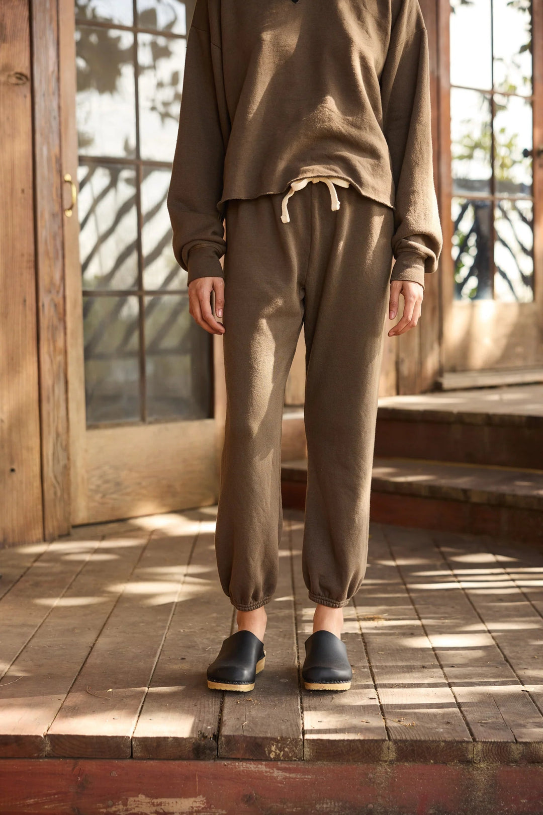 Hey Gang - Sweatpants in Mud - Kalifornia Jean Bar