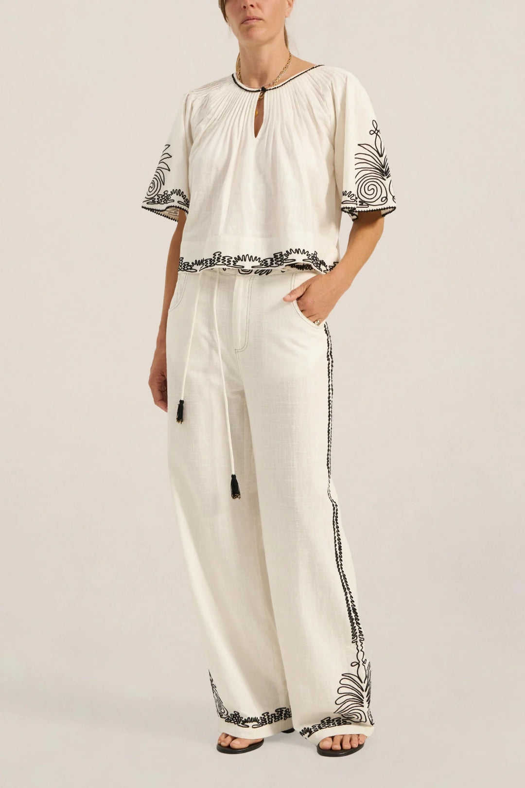 Ilio Nema - Calliope Dori Embroidery Top - Kalifornia Jean Bar