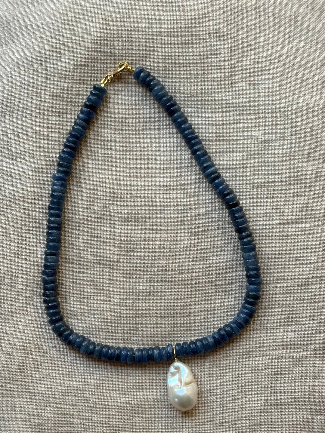 LivElle - Kyanite Beaded Necklace w/ Baroque Pearl - Kalifornia Jean Bar