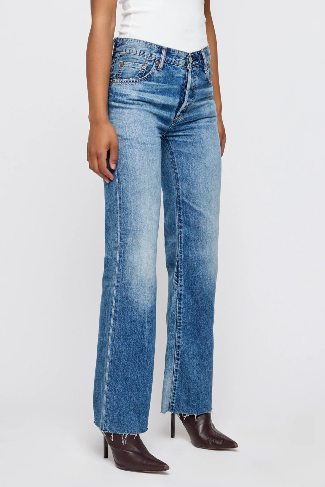 Moussy - Remake Flare Asheville Jean in Blue - Kalifornia Jean Bar