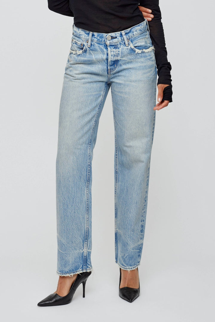 Moussy - Wildwood Straight Low - Rise Light Blue - Kalifornia Jean Bar