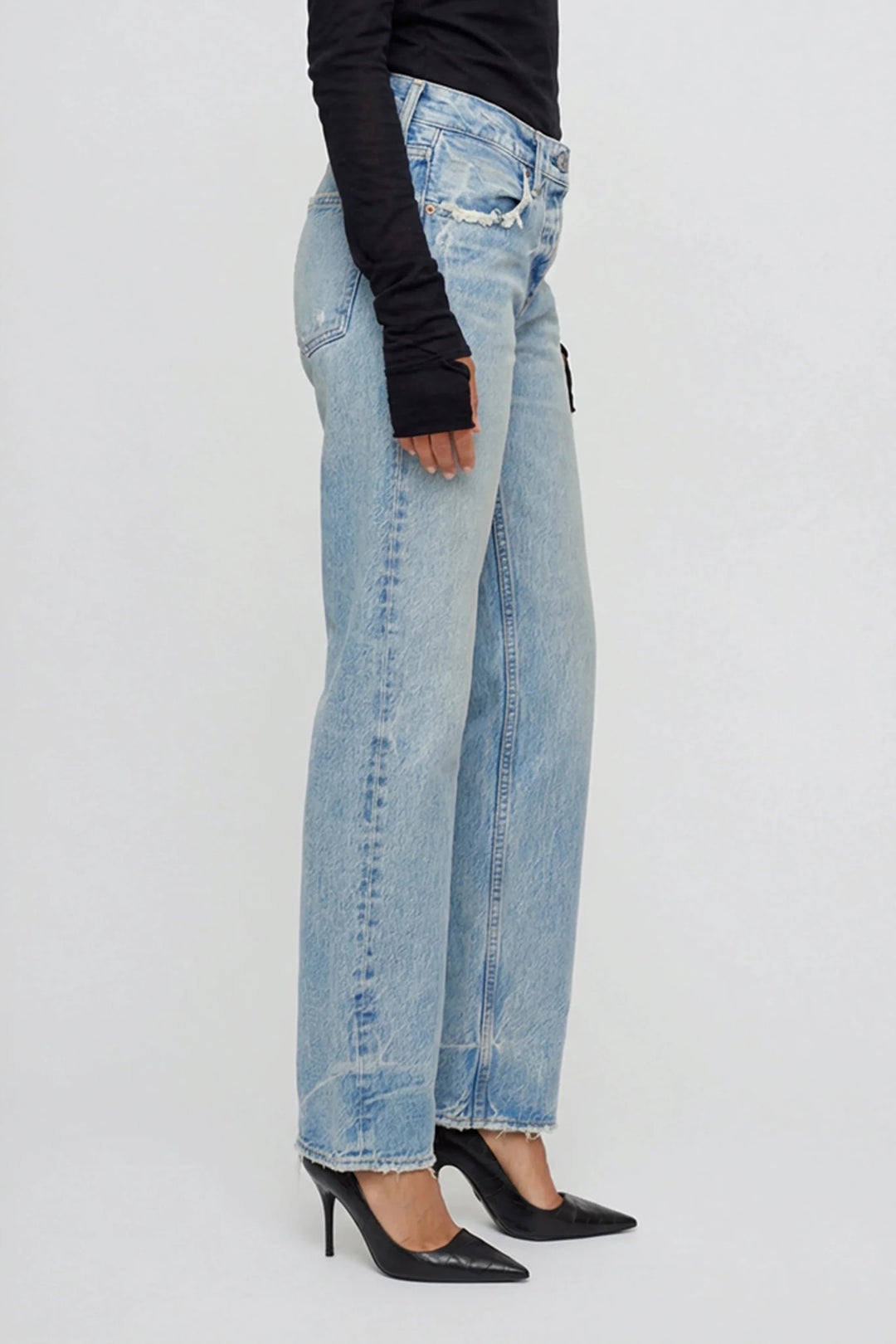 Moussy - Wildwood Straight Low - Rise Light Blue - Kalifornia Jean Bar