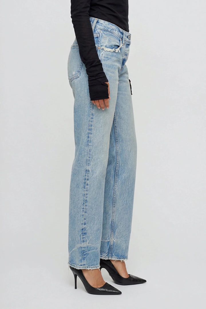 Moussy - Wildwood Straight Low - Rise Light Blue - Kalifornia Jean Bar
