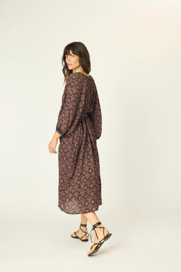 Natalie Martin - Black Fleur de Lis Alex Midi Dress w/ Sash - Kalifornia Jean Bar