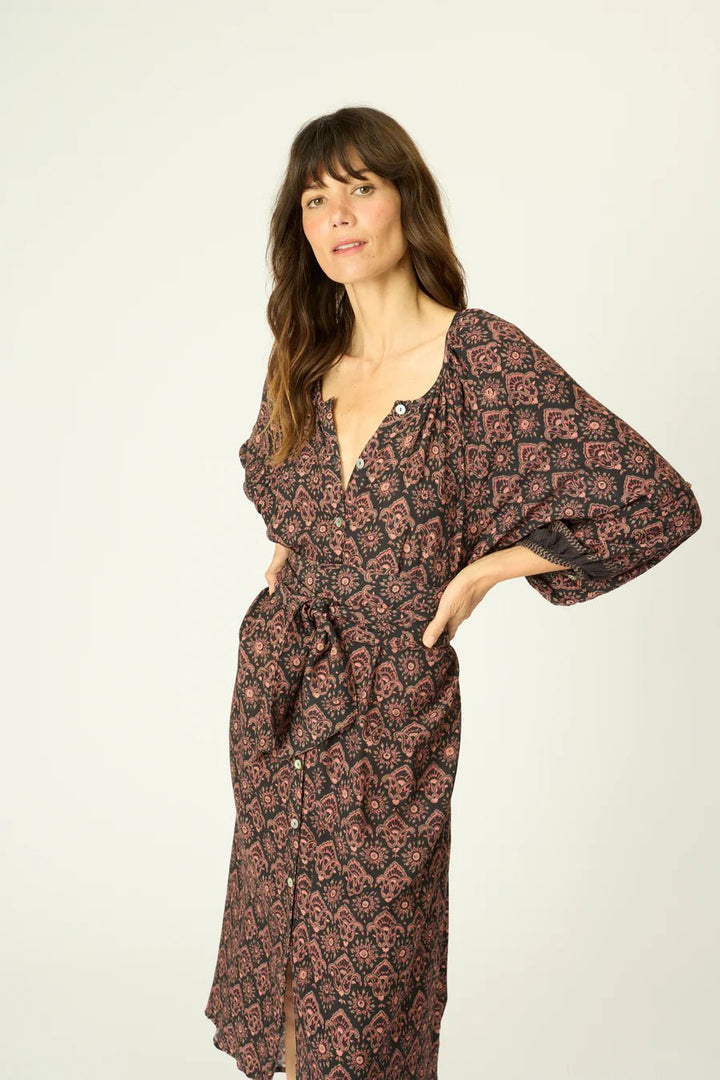 Natalie Martin - Black Fleur de Lis Alex Midi Dress w/ Sash - Kalifornia Jean Bar