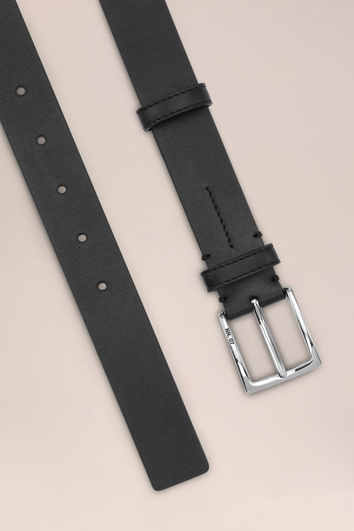 NN. 07 - Ever Belt in Black - Kalifornia Jean Bar