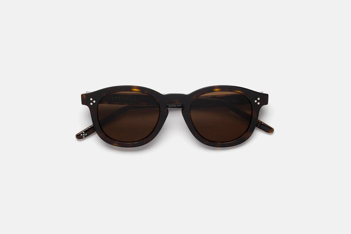 RETROSUPERFUTURE x 8000 - Ombra Tobacco Sunglasses - Kalifornia Jean BarRETROSUPERFUTURE x 8000 - Ombra Tobacco Sunglasses