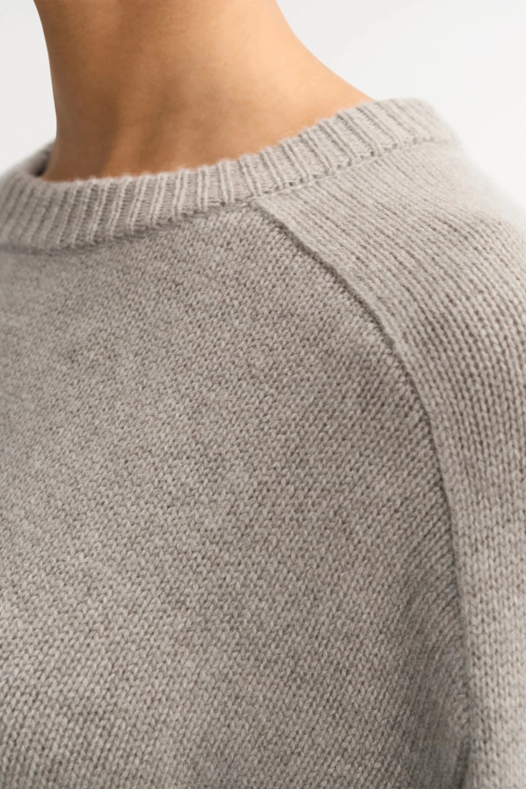 Soft Goat - Greige Cashmere Top - Kalifornia Jean Bar