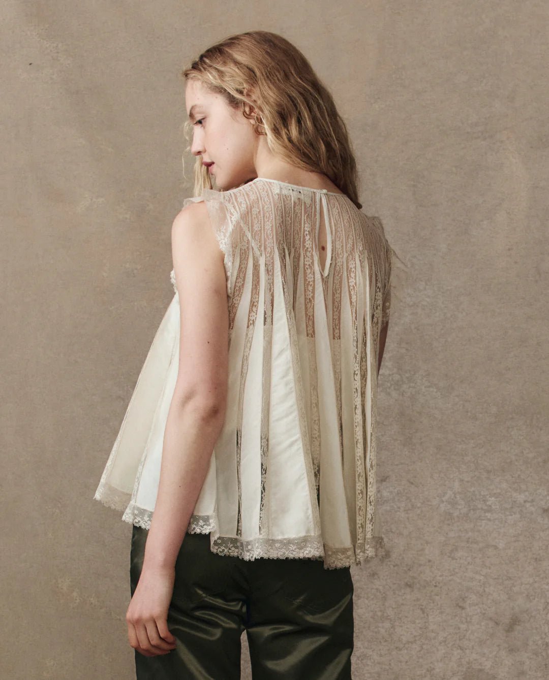 The Great - Keepsake Lace Shell Top in Cream - Kalifornia Jean Bar