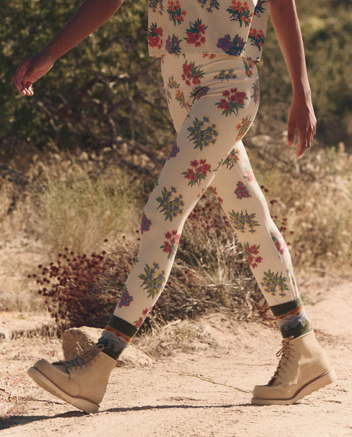 The Great Outdoors - Khaki Palisade Floral Legging - Kalifornia Jean Bar