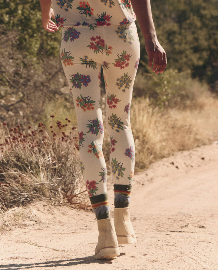 The Great Outdoors - Khaki Palisade Floral Legging - Kalifornia Jean Bar