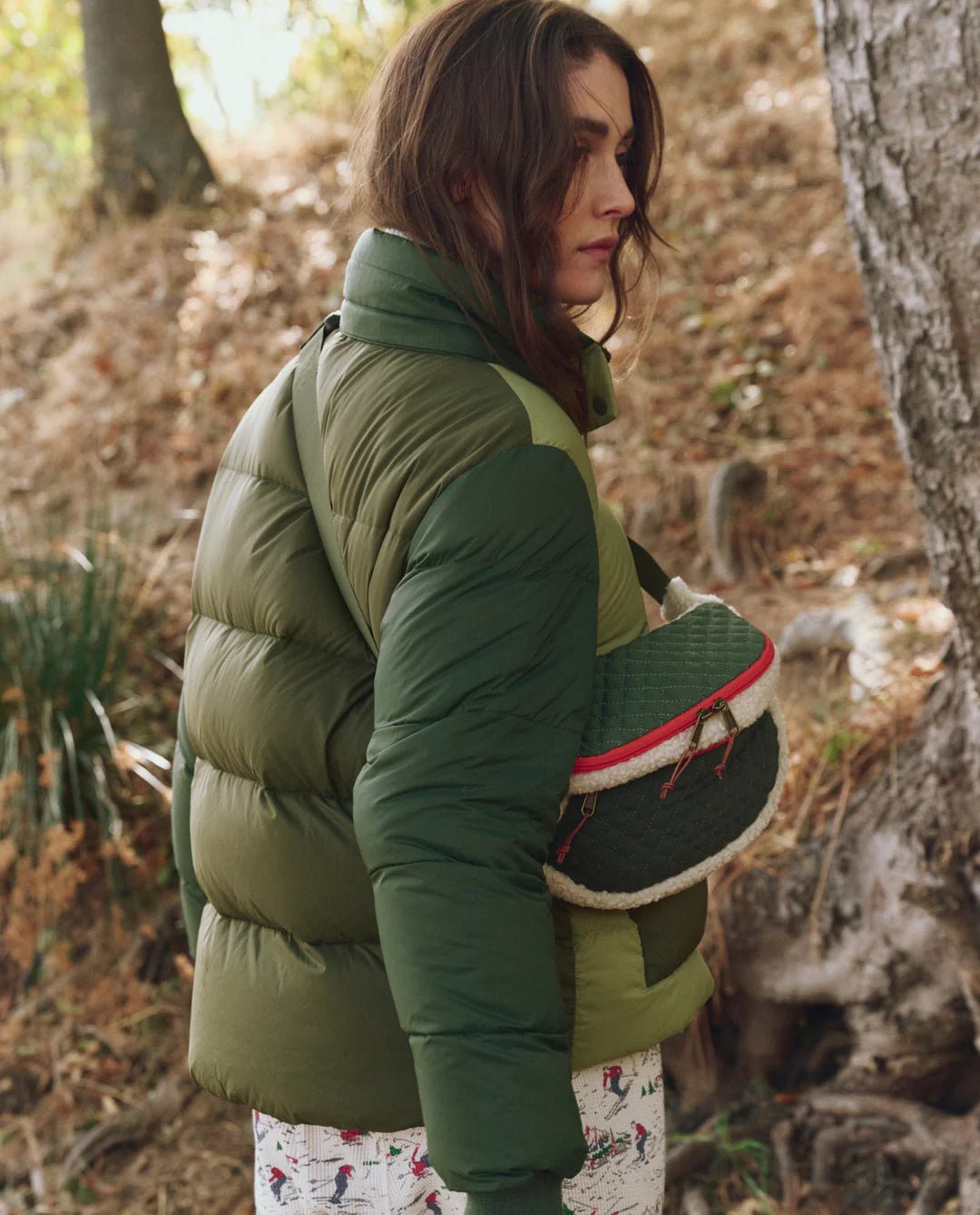 The Great - Plush Colorblock Hip Pack in Cream & Army - Kalifornia Jean Bar