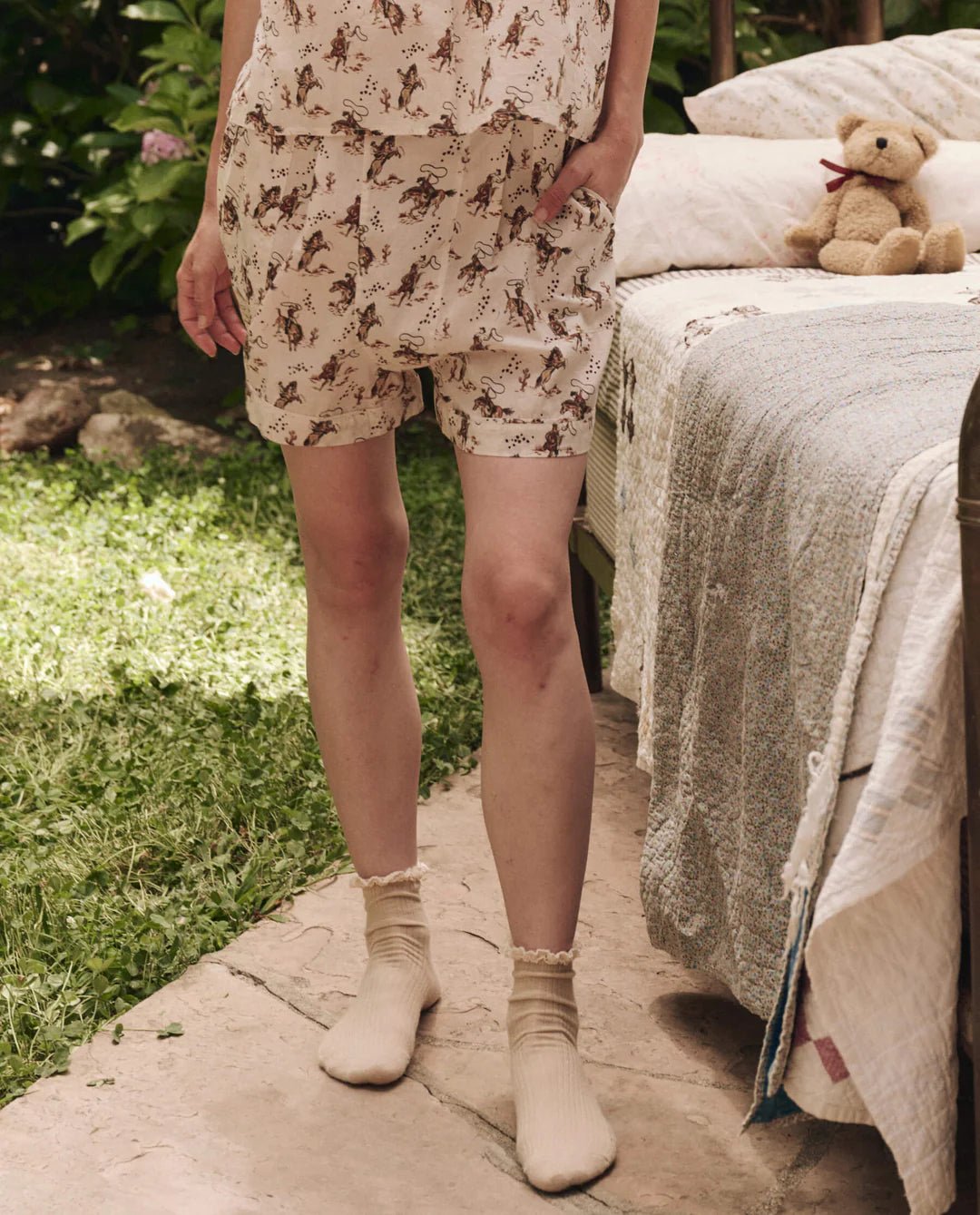 The Great - Square Pajama Short in Cream Cowboy - Kalifornia Jean Bar
