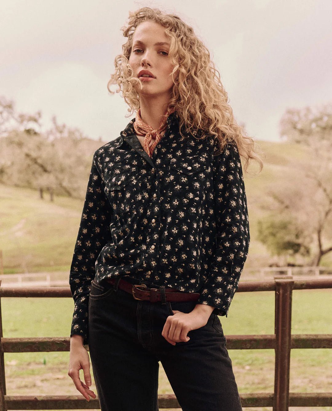 The Great - The Howdy Top in Night Lily - Kalifornia Jean Bar