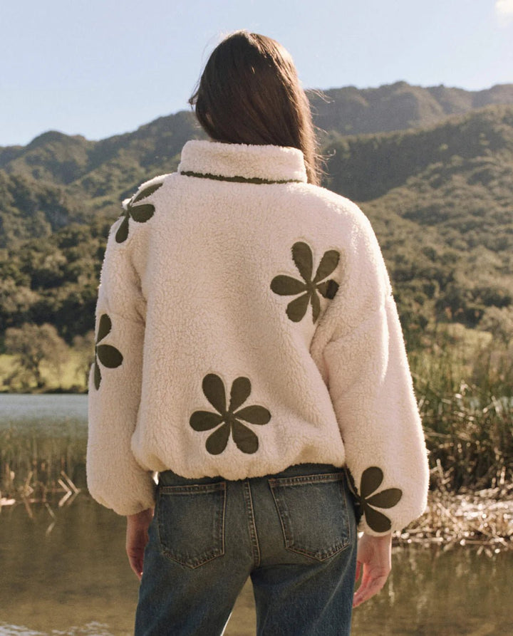 The Great - The Patch Pocket Countryside Daisy Pullover Cream/Army - Kalifornia Jean Bar