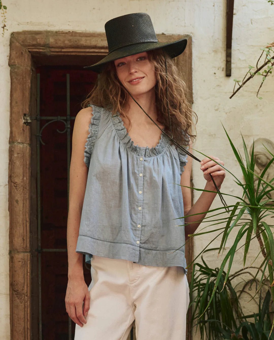 The Great - The Vignette Top in Pale Blue - Kalifornia Jean Bar