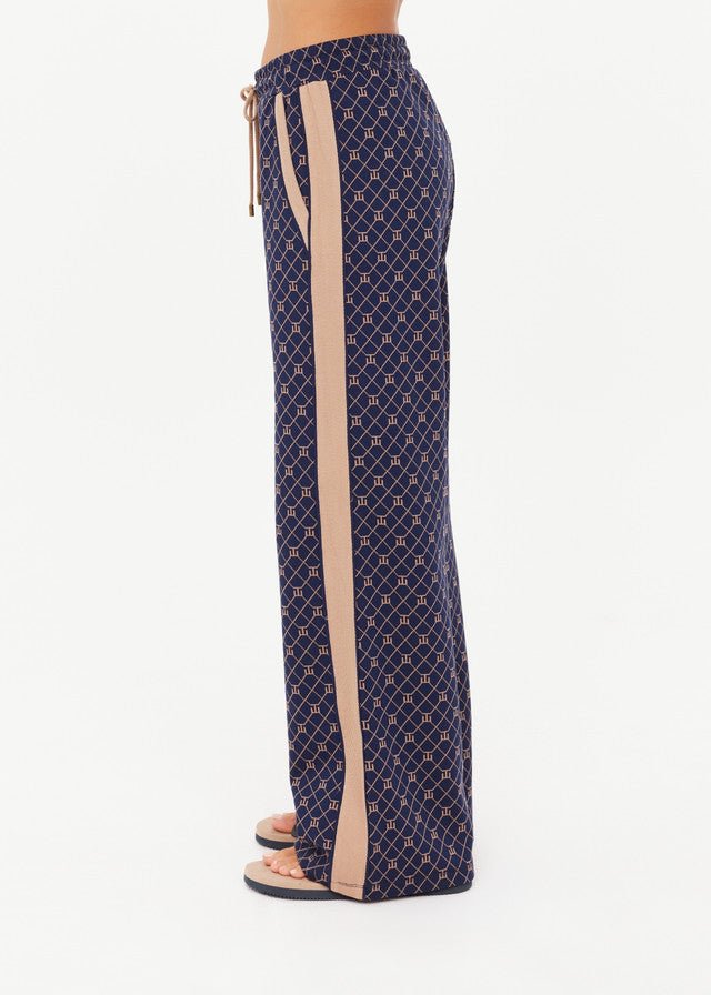 The Upside - Ezra Monogram Nova Flare Pant - Kalifornia Jean Bar