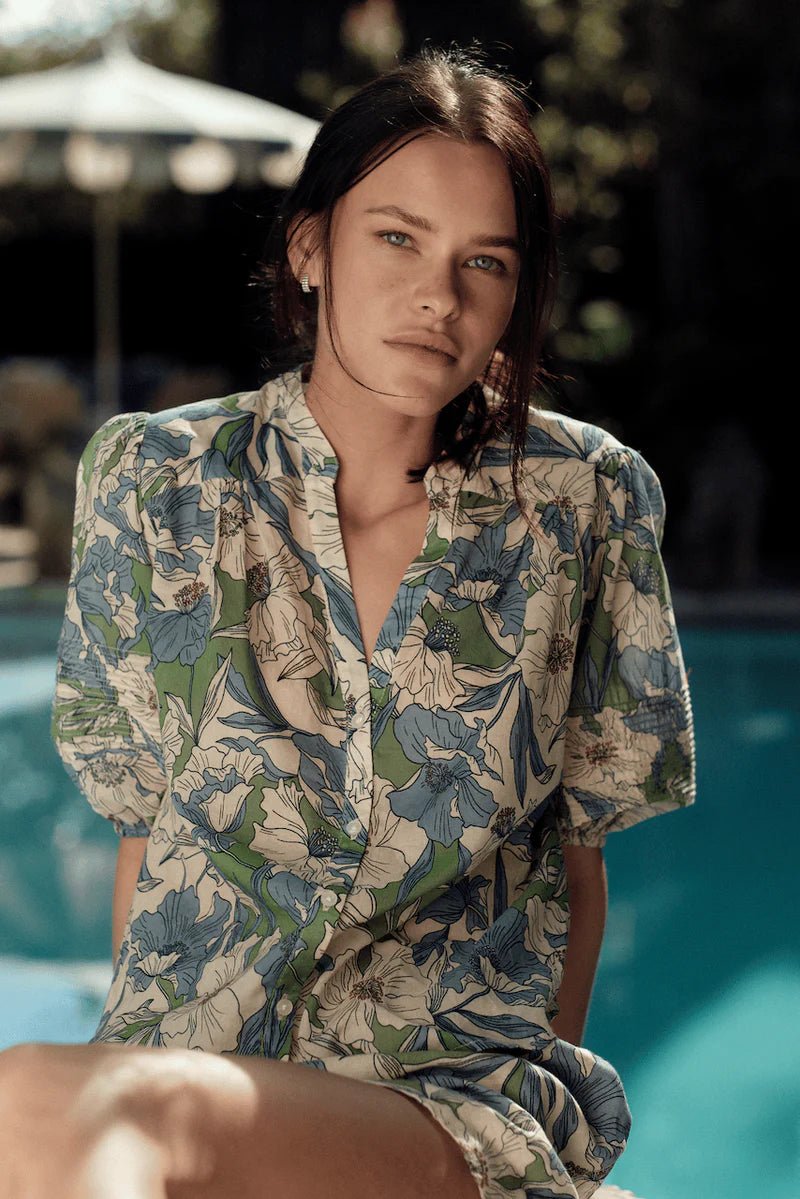 Trovata - Loren Blouse in Oasis Floral - Kalifornia Jean Bar