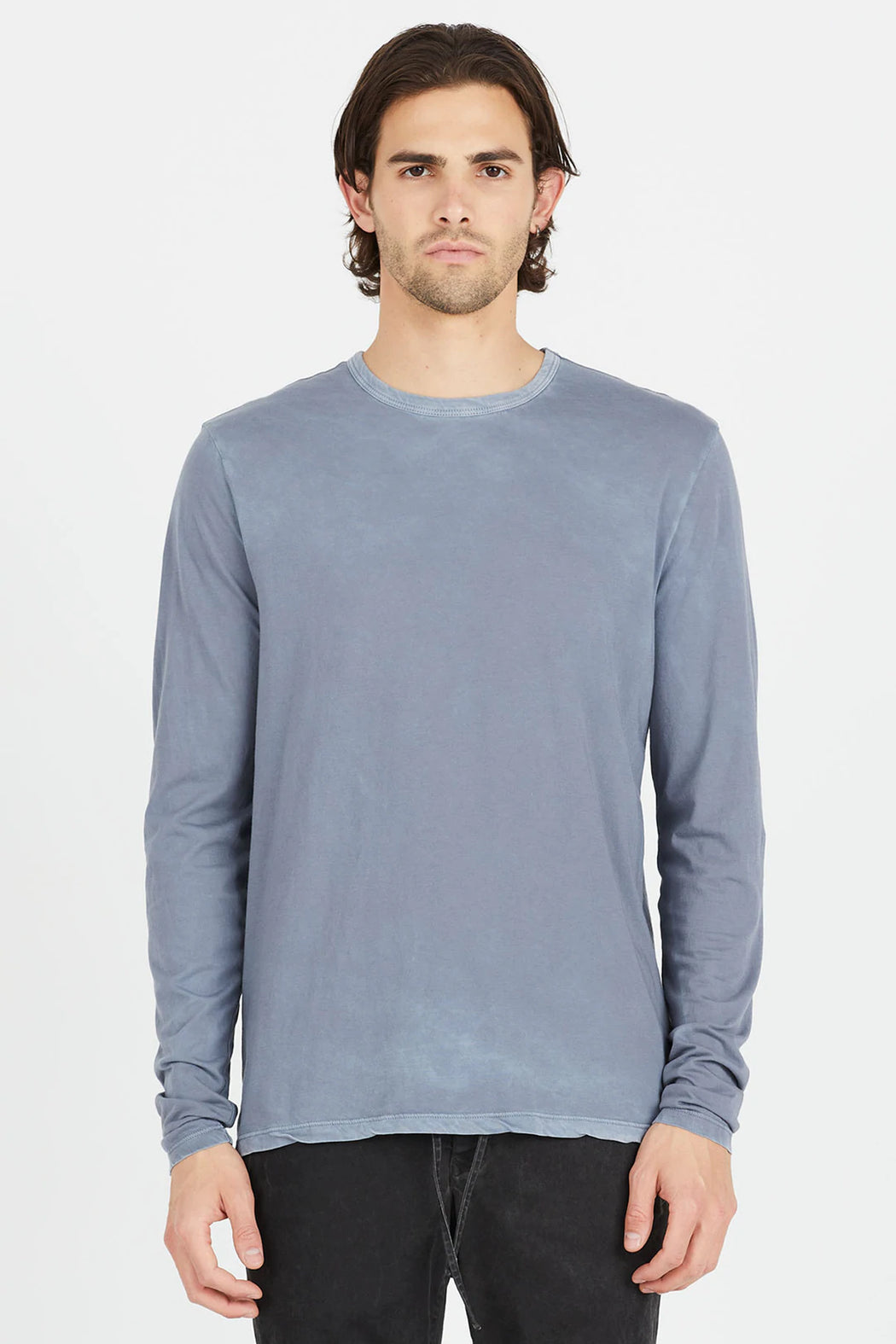 Cotton Citizen - Men’s Classic Crew Long Sleeve Shirt in Vintage Natural Blue